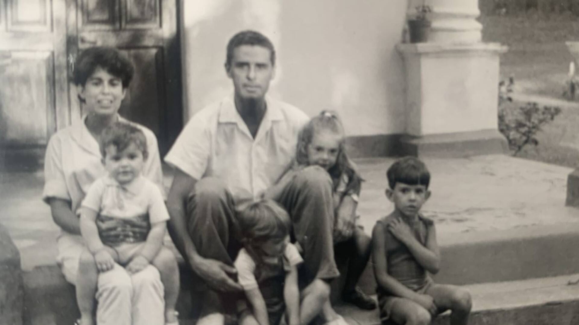 Toda la familia. Siempre unida.
