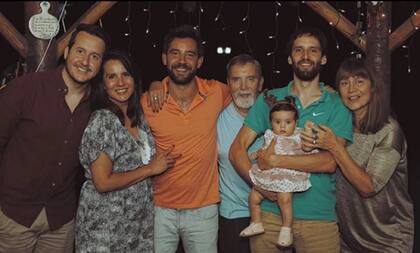 La familia de Agustín "Cachete" Sierra
