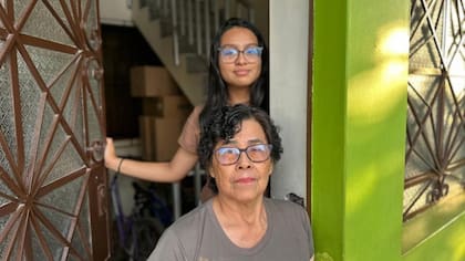 La familia de Alejandra Gómez pudo completar su hogar tras casi 30 años en construcción. Muchos de sus vecinos no lo consiguieron