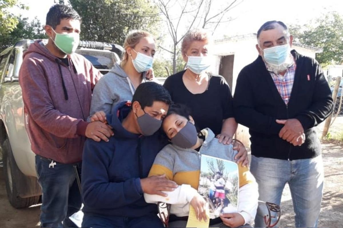 La familia de Joaquín Paredes, el chico de 15 años asesinado por policías en Paso Viejo, Cruz del Eje