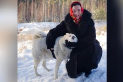 La familia huyó de Ucrania por la guerra, regresó nuevamente y su perro los estaba esperando