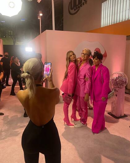 La familia Kardashian en un evento de cosméticos en Los Ángeles