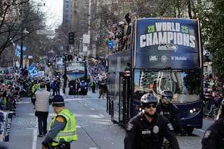 La familia Khosla acuerda comprar al campeón del Super Bowl Seattle por 9612 millones, dice AFP