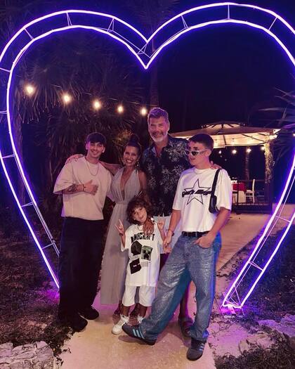 La familia lo festejó en México