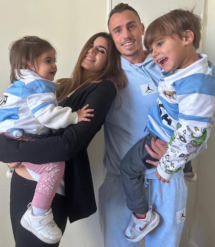 La familia siempre presente, apoyando a los Pumas