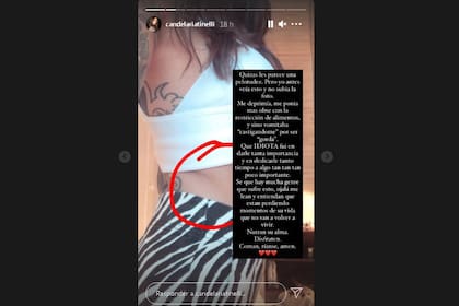 La famosa influencer subió varias fotos en las historias de su cuenta de Instagram. Pero la imagen que llamó la atención de sus más de cuatro millones de seguidores fue una foto suya frente al espejo y después la misma imagen con un profundo texto