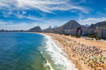 La famosa playa brasileña de Copacabana.