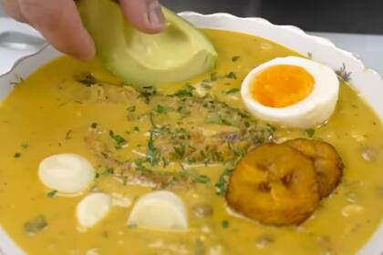 La fanesca contiene vegetales, especias y una legumbre a elección