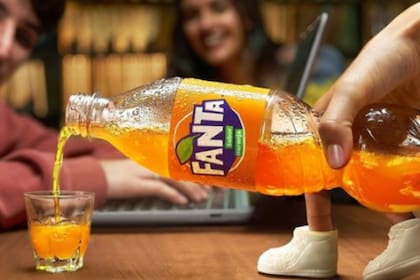 La Fanta dejó de producirse un tiempo y para la década del 60 ya estaba en Estados Unidos y el resto del mundo