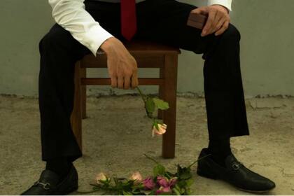 La farsa del hombre salió a la luz cuando la policía y el ejército se tomaron en serio la denuncia y empezaron a buscar al huidizo novio