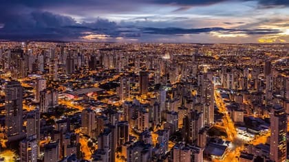 La fastuosa vida de los millonarios en la capital del "agrolujo" de Brasil