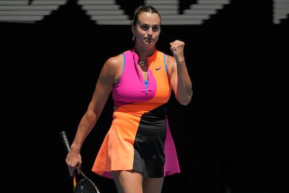 La favorita Aryna Sabalenka avanza a los cuartos de final del Abierto de Australia