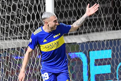 La felicidad de Briasco, después de marcar su primer gol con la camiseta de Boca