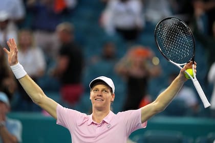 La felicidad de Jannik Sinner (AP Photo/Rebecca Blackwell)