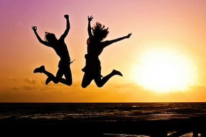 La felicidad es un equilibrio entre los extremos del exceso y la carencia