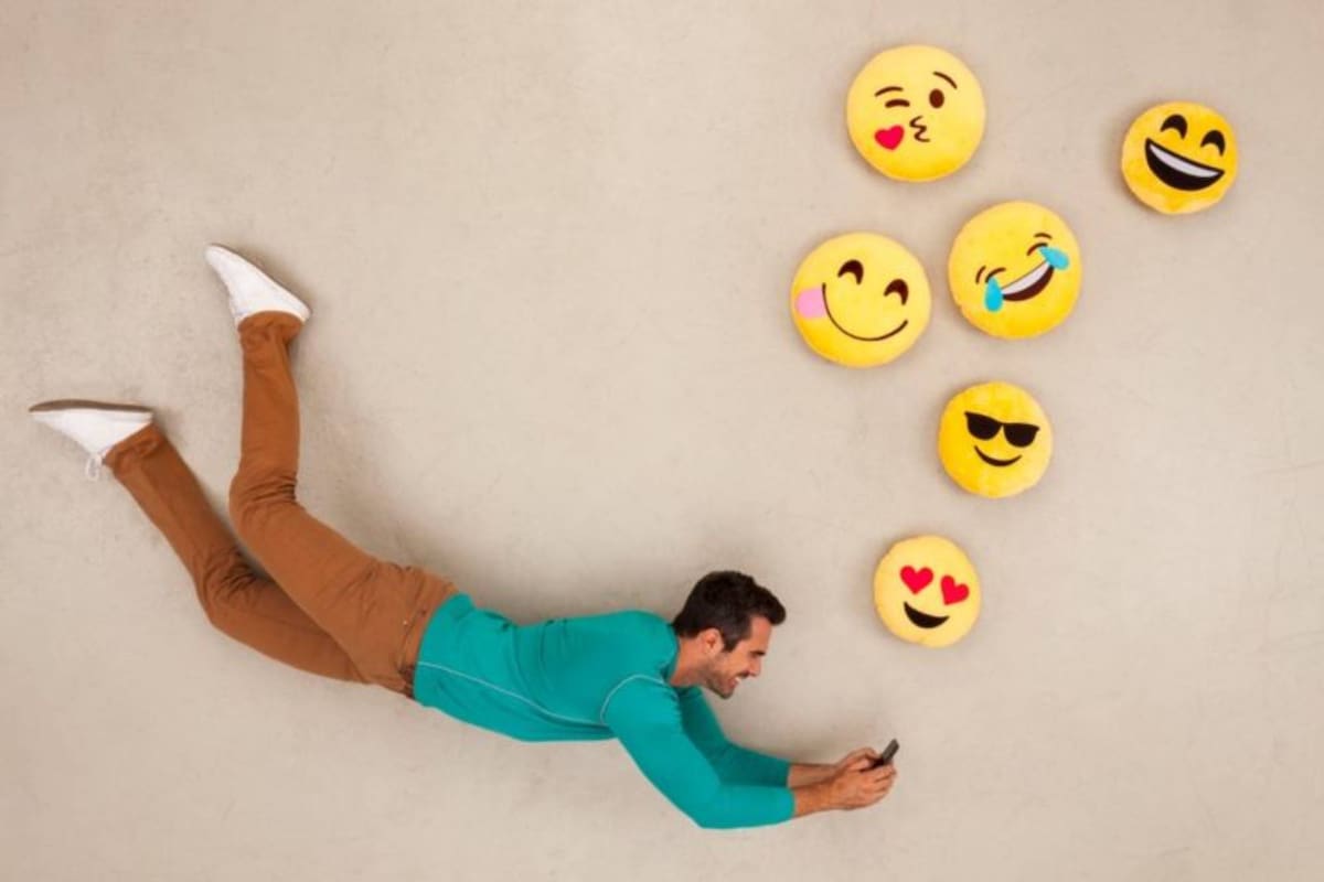 La felicidad se construye a través de tres pilares: las relaciones sociales íntimas, la gratitud y la amistad