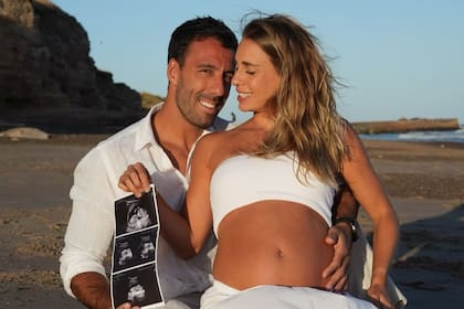 “La felicidad se duplicó”: Julieta Puente anunció que espera su primer hijo