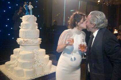 La feliz pareja, durante el brindis