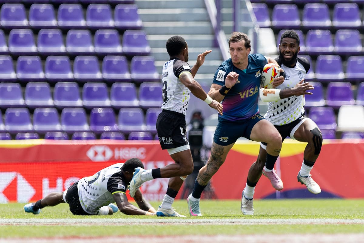 La fenomenal jugada individual del riojano Luciano González Rizzoni para asistir a Moneta, que apoyó su segundo try frente a Fiji