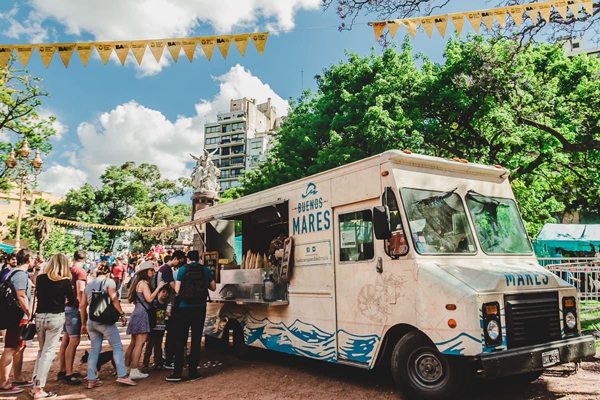 La feria de alimentos libres de gluten tiene platos sabrosos y productos para cocinar