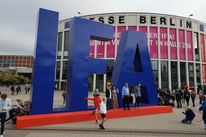 La feria IFA se hace en Berlín y abre sus puertas hasta el miércoles; es un show de tecnología pero abierto al público en general, algo inusual en este tipo de ferias
