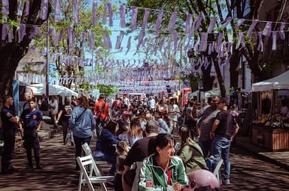 La feria Leer y Comer en las calles de Chacarita
