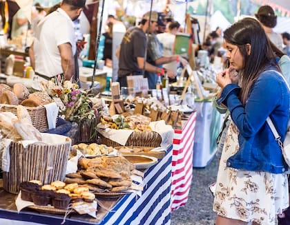 La feria recibe a más de 60 mil personas cada año y se venden más de 240 mil porciones de comida en los más de 30 puestos.