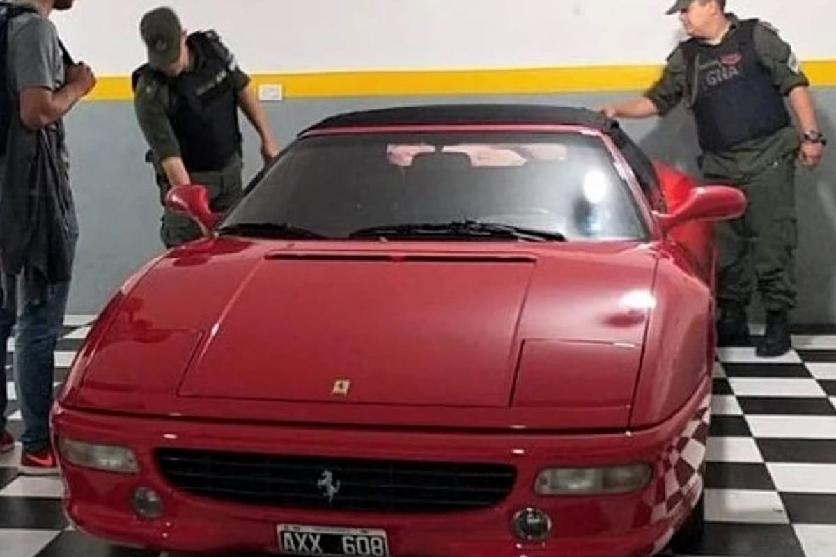 La Ferrari de Maradona terminó en manos de un clan narco