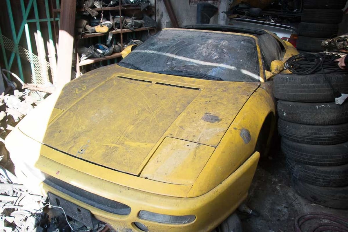 La Ferrari F355 encontrada en uno de los allanamientos realizados por la Policía Federal