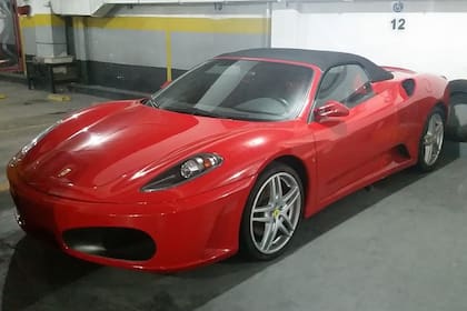 La Ferrari incautada habría pertenecido a Diego Maradona