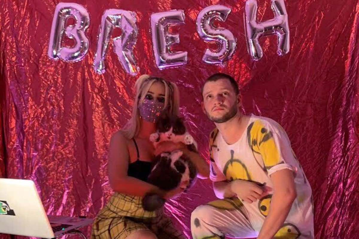 La fiesta BRESH en casita es uno de los fenómenos online de la cuarentena. SADAIC contactó a su organizador porque había una marca involucrada en la transmisión