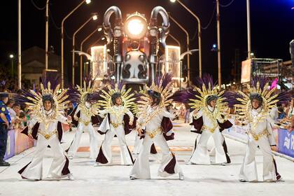 La fiesta del Carnaval, que en nuestro país tiene epicentro en la ciudad entrerriana de Gualeguaychú, volverá feriados el lunes 12 y martes 13 de febrero