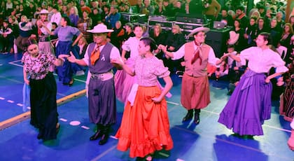 La Fiesta del Vino se celebra en Berisso, La Plata