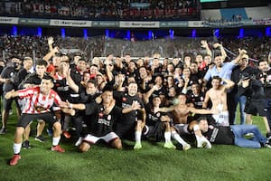 La fiesta es del Guapo: Barracas Central le ganó por penales a Quilmes y ya está en primera división