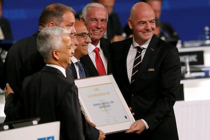La FIFA se inclinó por un Mundial tripartito