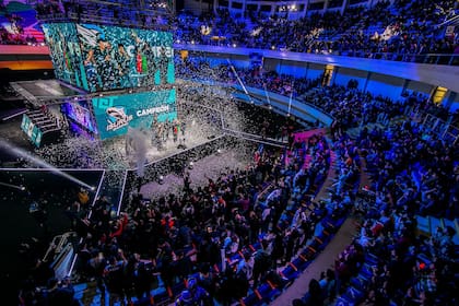 La final de la Liga Movistar Latinoamérica, donde el equipo argentino Isurus Gaming venció a su par chileno All Knigths, y logró acceder a la copa mundial que se disputará en octubre en París