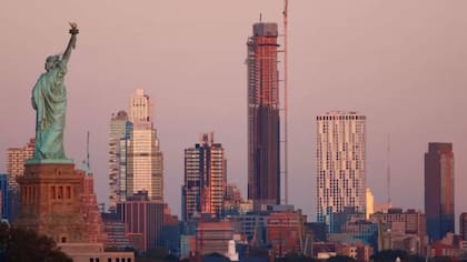 La finalización de la torre Chrysler y del edificio Empire State en Nueva York ocurrió durante la Gran Depresión.