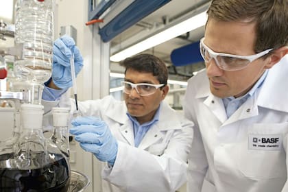La firma de origen alemán realiza investigaciones en productos para el agro