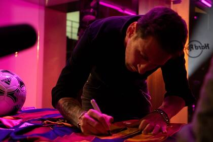 La firma del acuerdo entre Messi y Hard Rock