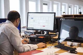 ¿Cuánto consume una PC que alguien olvidó encendida en la oficina?
