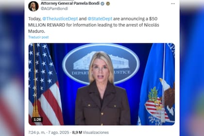 La fiscal general Pam Bondi anunció la nueva oferta para capturar a Maduro