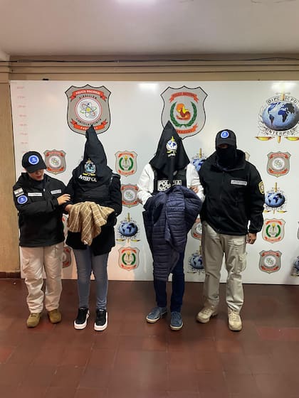 La Fiscalía General del Estado paraguaya solicitó formalmente el inicio del proceso de extradición y la orden de detención preventiva de Edgardo Kueider y Iara Guinsel