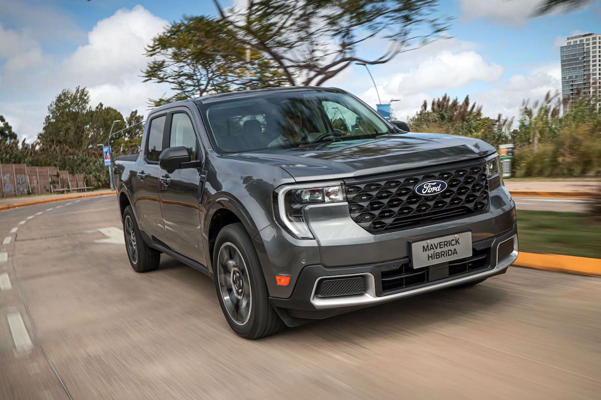 La Ford Maverick Lariat hibrida bajó un 3,1% su precio en octubre
