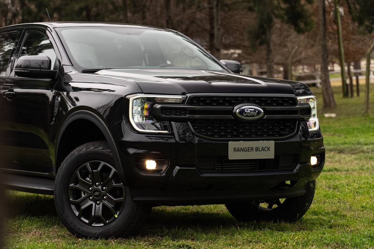 La Ford Ranger Black ahora figura a $57.403.300