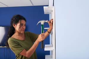 Cómo colocar un tornillo en la pared sin que se afloje con un sencillo truco casero