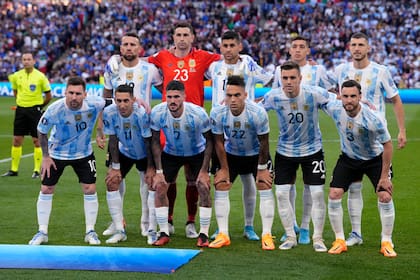 La formaciín argentina que venció a Italia en Wembley el 1 de junio