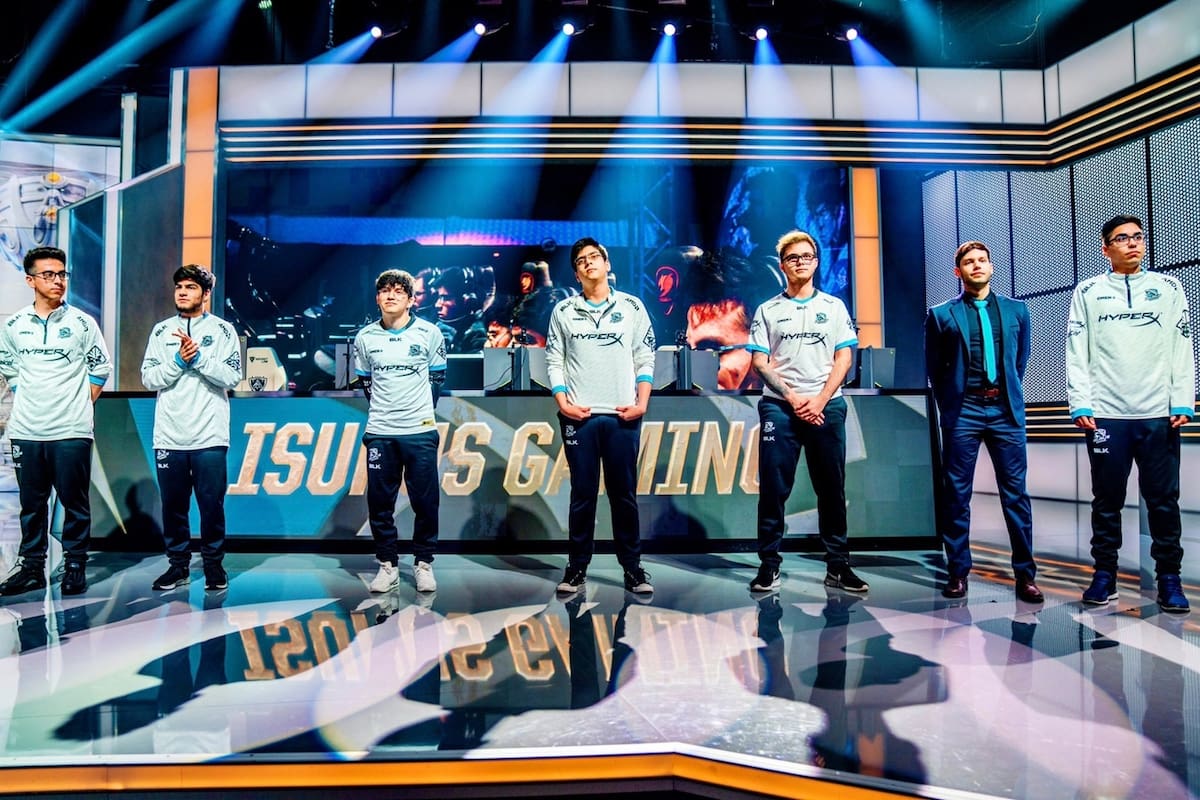La formación de Isurus Gaming que compitió ante Hong Kong Attitude por su pase a la final del mundial de League of Legends