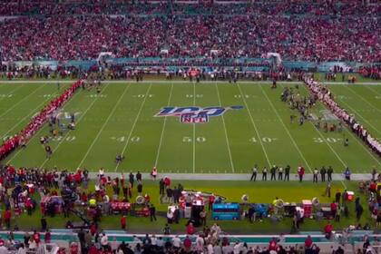 La formación de los jugadores en honor a Kobe Bryant