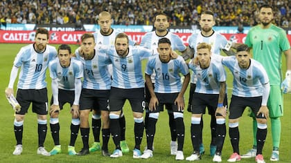 La formación inicial de Argentina ante Brasil