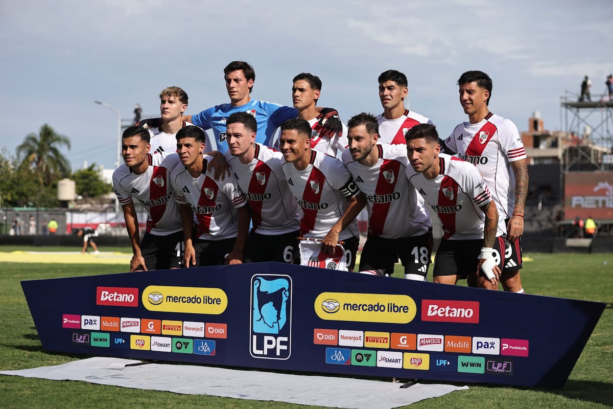 La formación titular de River que debutó en el Apertura ante Barracas central, el 24 de enero: el nivel de los referentes no ayuda a sacar al equipo del pozo